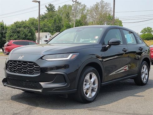 New 2025 Honda HR-V LX image 2