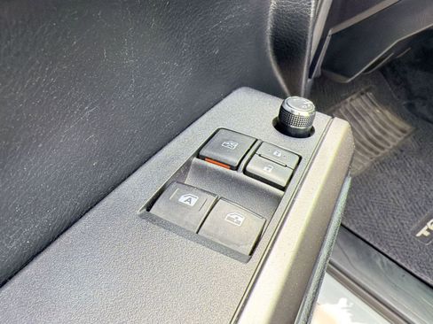 Used 2016 Toyota Tacoma SR5 image 11