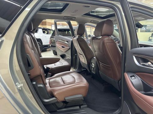 Used 2018 Buick Enclave Avenir w/ Avenir Technology Package FWD image 20