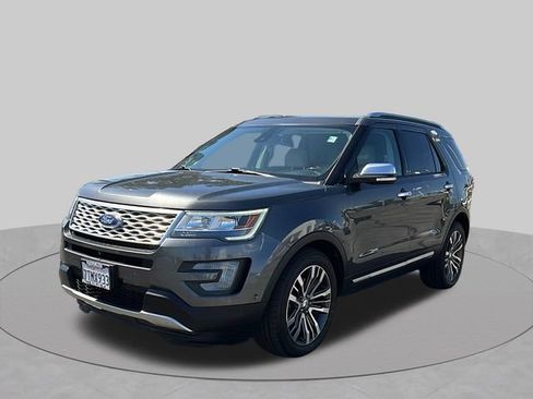 Used 2017 Ford Explorer Platinum AWD/4WD image 7
