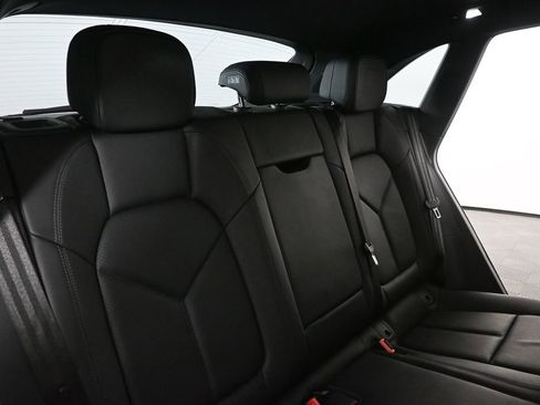 Used 2024 Porsche Macan S w/ Premium Plus Package AWD/4WD image 19