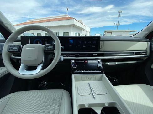 Used 2025 Hyundai Santa Fe SEL image 36