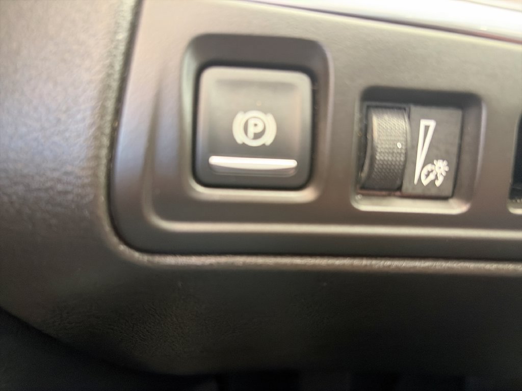 Certified 2017 Cadillac XT5 Luxury FWD image 18