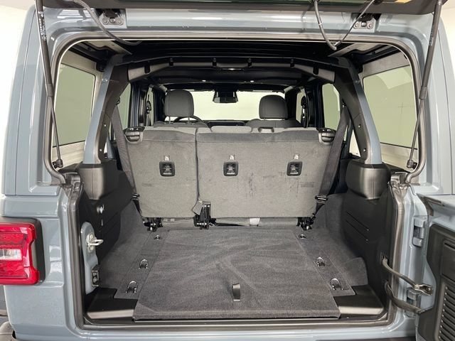 Used 2026 Jeep Wrangler Unlimited Sport AWD/4WD image 19