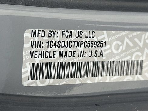 Used 2023 Dodge Durango R/T w/ Tow 'N Go Package AWD/4WD image 35