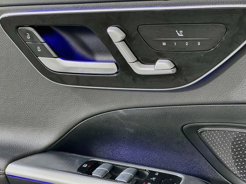 Used 2022 Mercedes-Benz C 300 4MATIC Sedan image 19