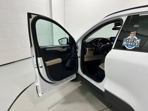Used 2020 Ford Escape SEL AWD/4WD image 22