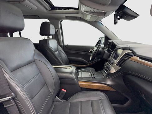 Used 2020 GMC Yukon Denali w/ Denali Premium Package RWD image 43