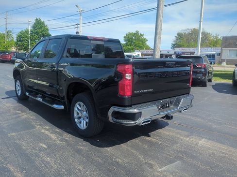 Certified 2023 Chevrolet Silverado 1500 LT w/ Z71 Off-Road Package AWD/4WD image 7