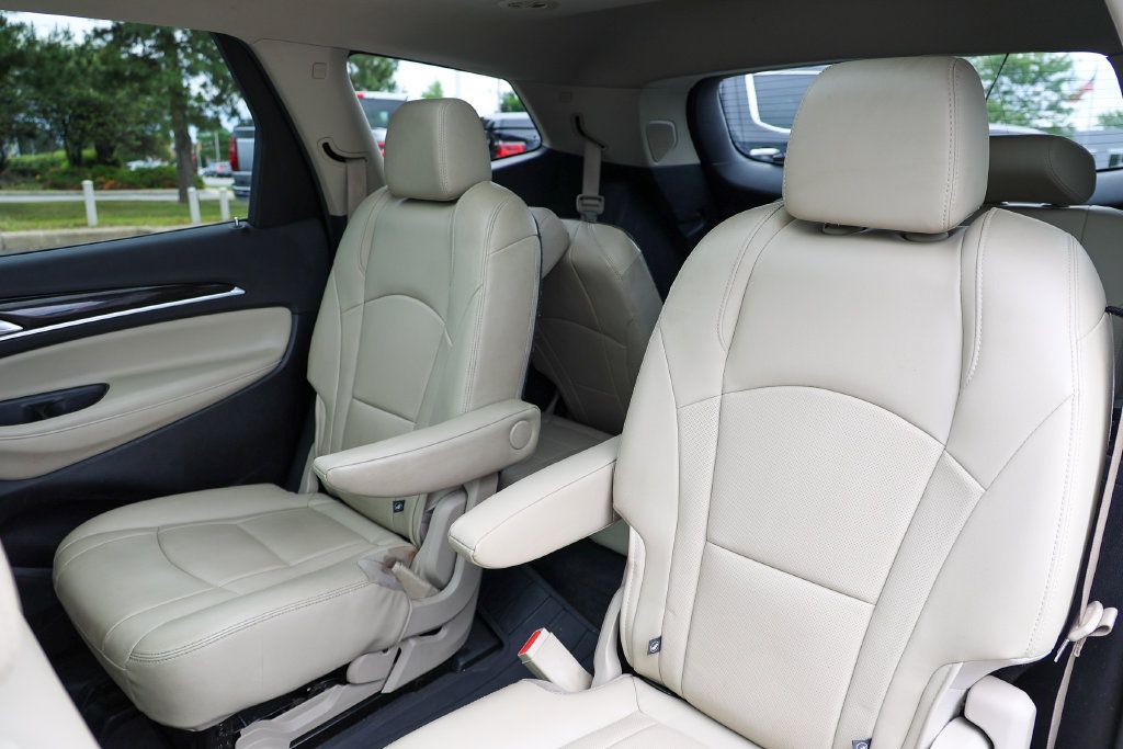 Used 2020 Buick Enclave Essence w/ Sound and Sites Package AWD/4WD image 33