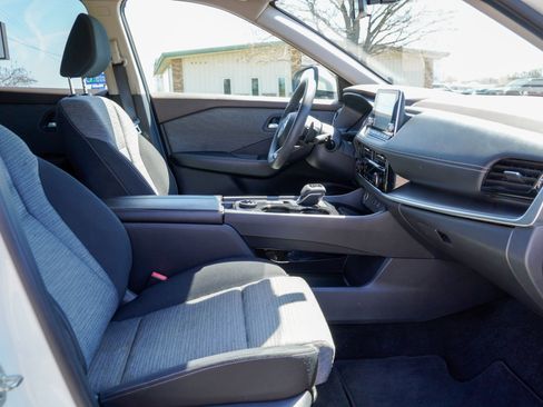 Used 2021 Nissan Rogue SV AWD/4WD image 14