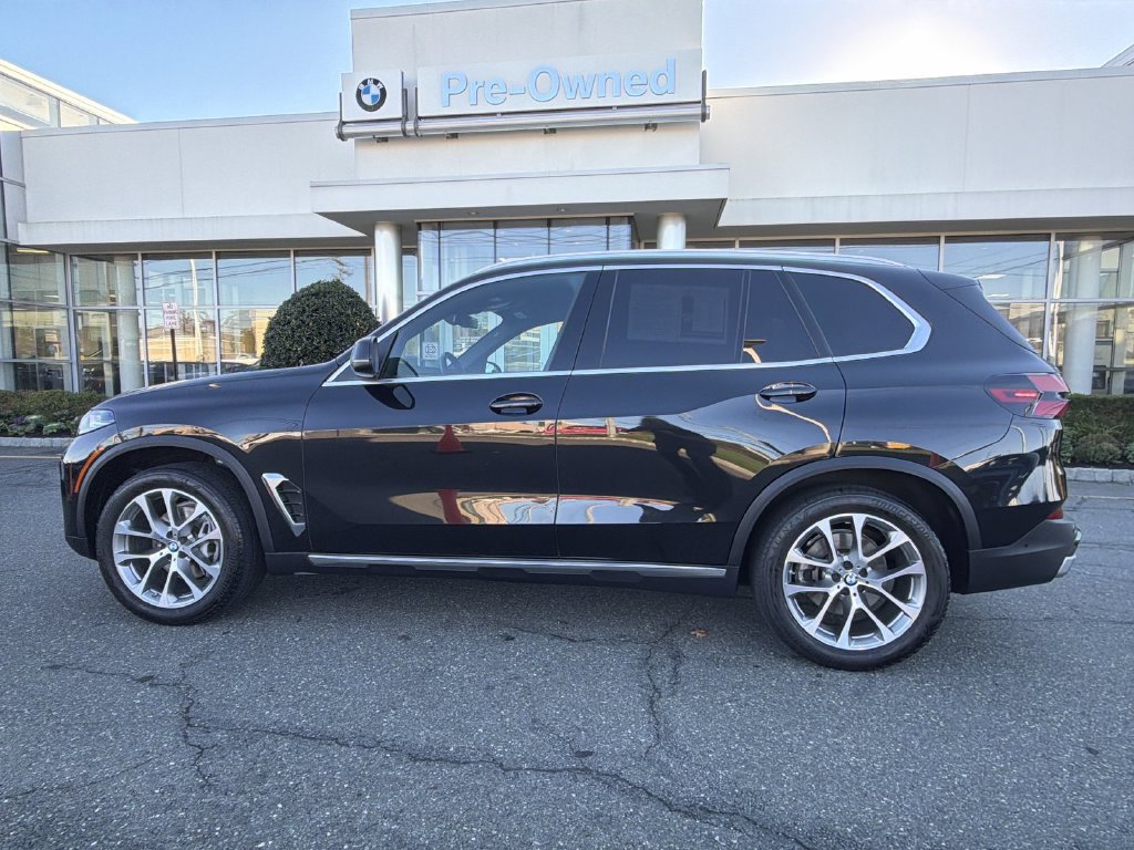 Used 2024 BMW X5 xDrive40i AWD/4WD image 11