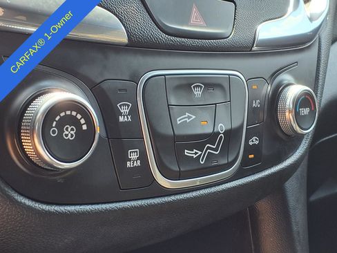 Used 2020 Chevrolet Equinox LT FWD image 28