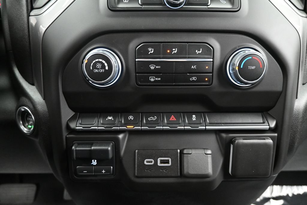 Certified 2024 Chevrolet Silverado 1500 Custom w/ Turbomax Blackout Package AWD/4WD image 21