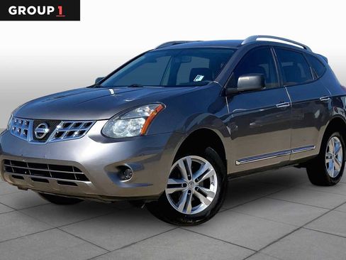 Used 2015 Nissan Rogue S w/ Convenience Package AWD/4WD image 1