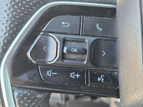 Used 2024 Toyota Tundra Platinum AWD/4WD image 22