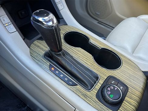 Used 2018 GMC Acadia Denali w/ Technology Package image 25