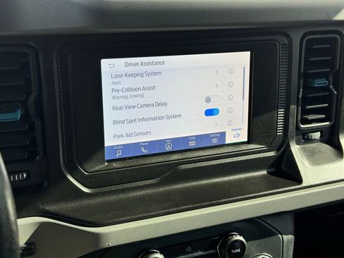 Used 2022 Ford Bronco Black Diamond image 33