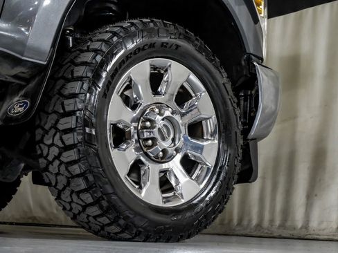 Used 2019 Ford F350 Lariat w/ Chrome Package image 52