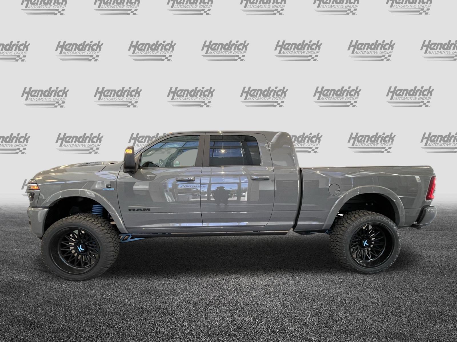 Used 2026 RAM 2500 Limited AWD/4WD image 7
