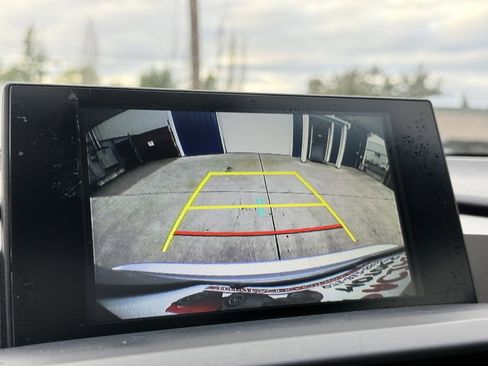 Used 2015 Lexus NX 300h AWD image 25