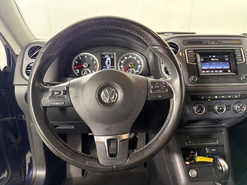 Used 2016 Volkswagen Tiguan S FWD image 15