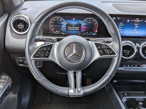 Used 2025 Mercedes-Benz GLB 250 image 10