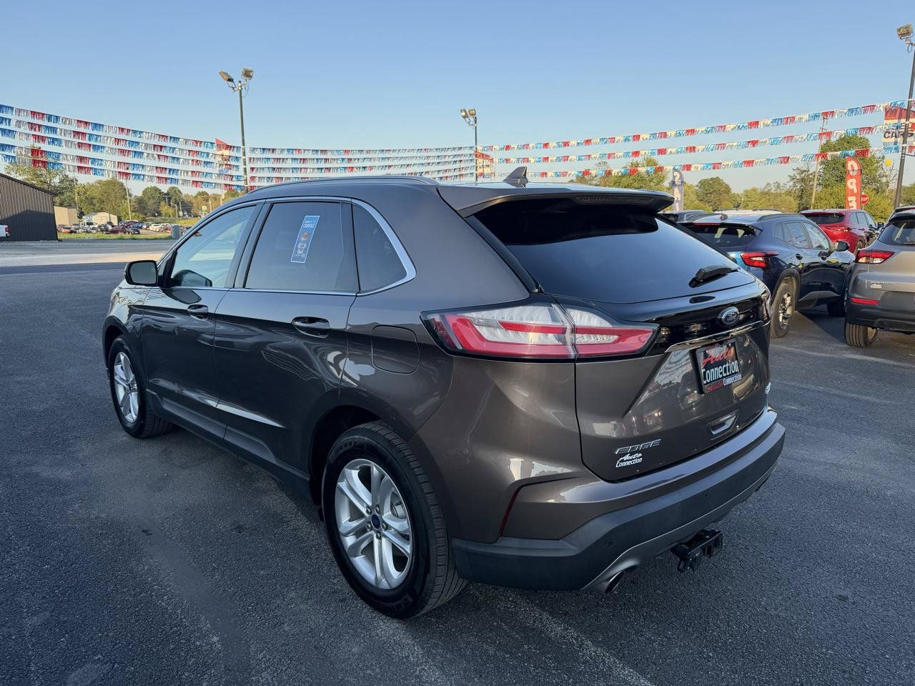 Used 2019 Ford Edge SEL w/ Cold Weather Package AWD/4WD image 8