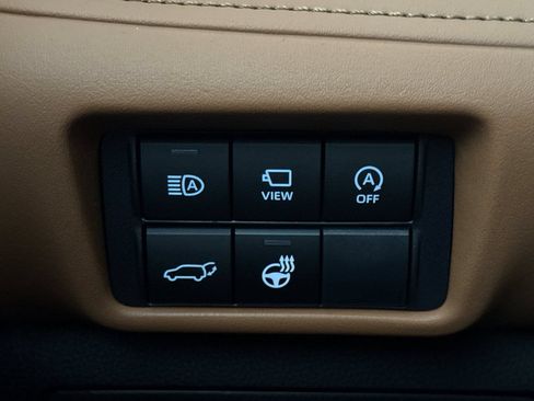 New 2026 Toyota Highlander Platinum AWD/4WD image 32