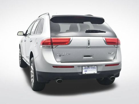 Used 2015 Lincoln MKX FWD w/ Equipment Group 101A image 9