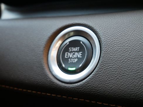 Used 2023 Cadillac Escalade ESV Premium Luxury image 24