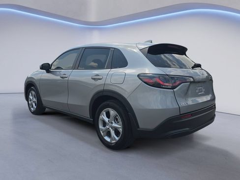 Used 2025 Honda HR-V LX image 4