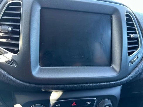 Used 2020 Jeep Compass Trailhawk image 35