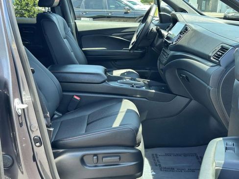 Certified 2025 Honda Ridgeline TrailSport+ image 7