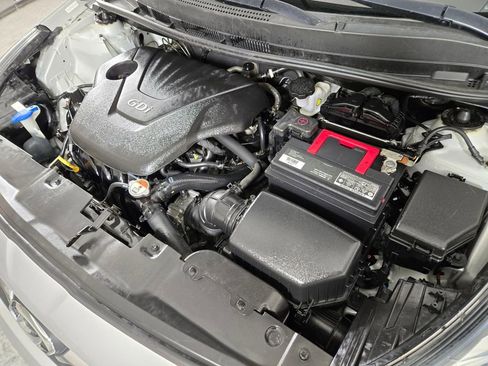 Used 2014 Hyundai Accent GLS image 23