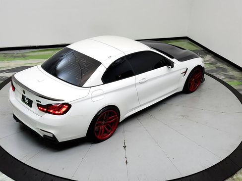 Used 2016 BMW M4 Convertible RWD image 29