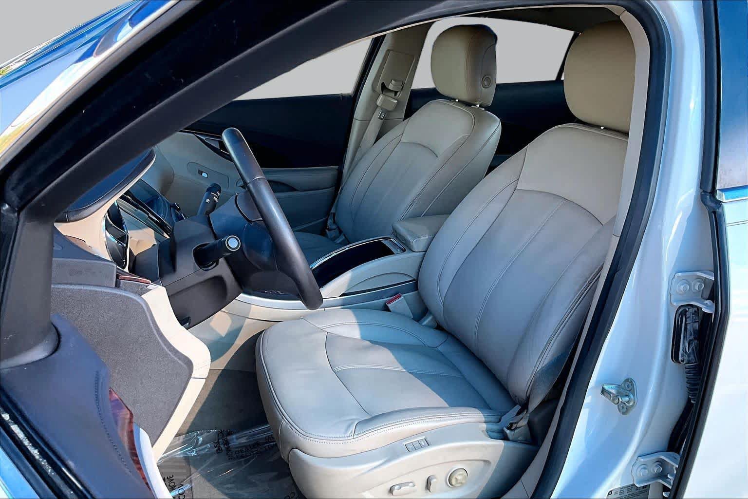 Used 2013 Buick LaCrosse Leather FWD image 8