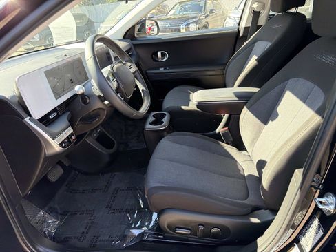 Used 2024 Hyundai Ioniq 5 SE image 17