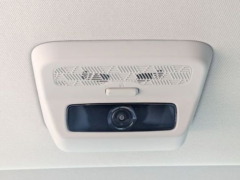 Certified 2025 Kia Carnival SX Prestige FWD image 23