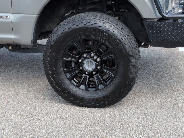 Certified 2019 Ford F250 XLT w/ XLT Premium Package AWD/4WD image 11