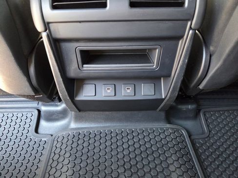 Used 2023 Land Rover Defender 110 X-Dynamic SE AWD/4WD image 14