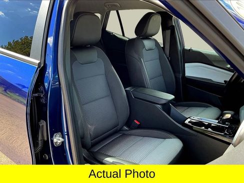 Used 2024 Chevrolet Trax LT w/ Driver Confidence Package image 7