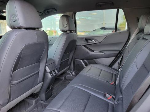 Used 2025 Chevrolet Equinox LT w/ Convenience Package II FWD image 29