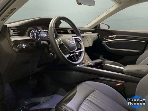 Used 2023 Audi e-tron Premium Plus image 17