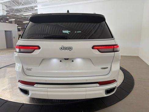 Used 2025 Jeep Grand Cherokee L Summit AWD/4WD image 4
