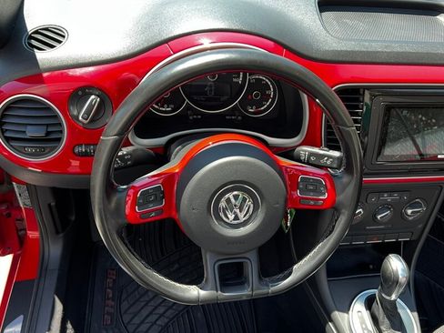 Used 2016 Volkswagen Beetle 1.8T S FWD image 27
