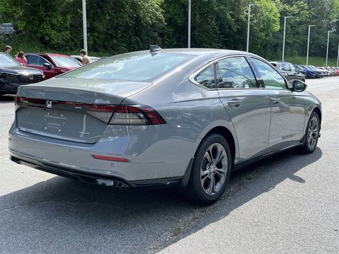 New 2025 Honda Accord EX-L image 4