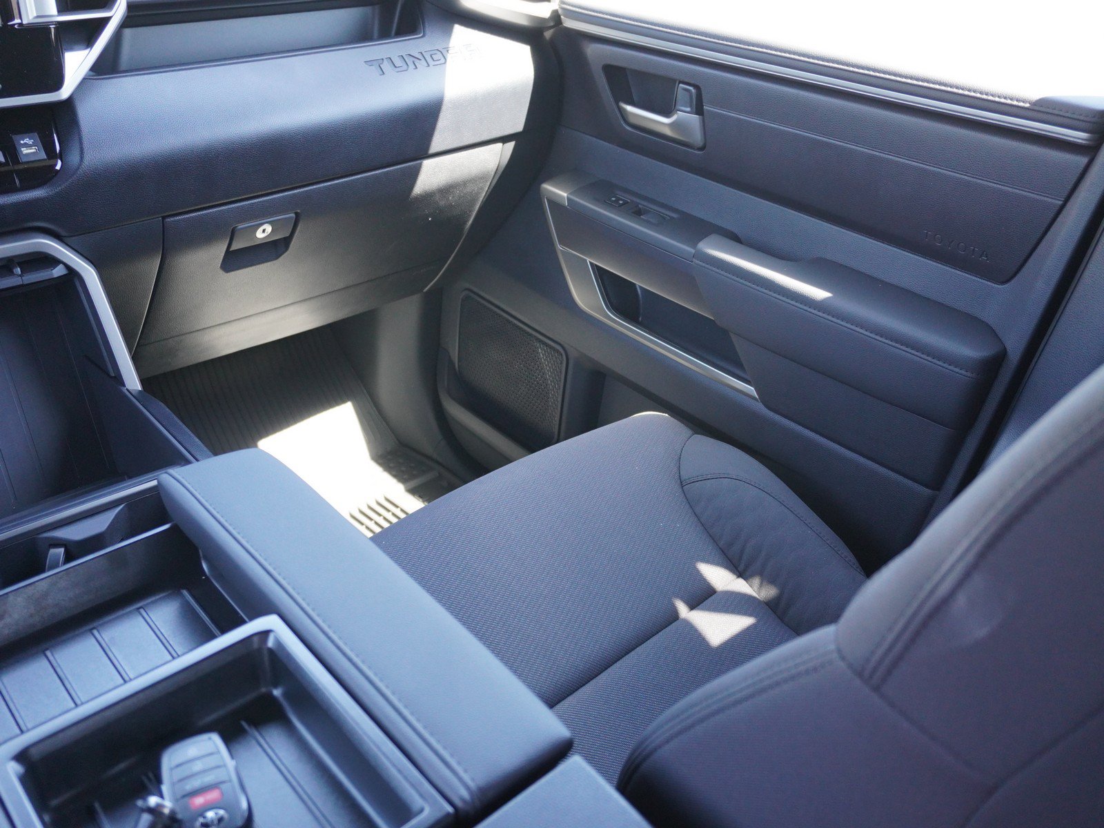 New 2026 Toyota Tundra SR5 AWD/4WD image 17