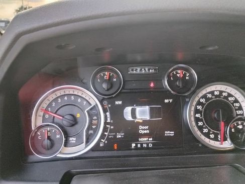 Used 2019 RAM 1500 Big Horn AWD/4WD image 9