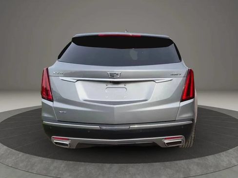 Used 2024 Cadillac XT5 Premium Luxury w/ Technology Package AWD/4WD image 3